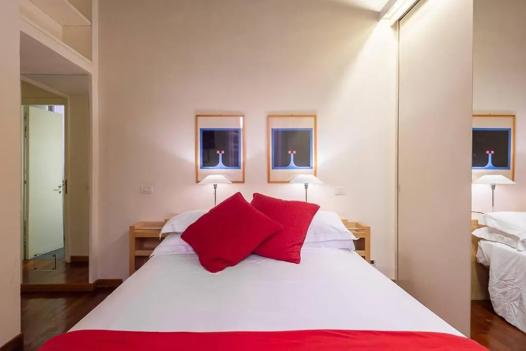 Spanish Steps Vittoria Apartment Rome Italy