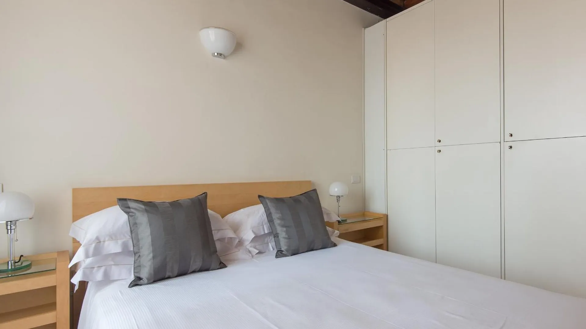 Spanish Steps Vittoria Apartment Rome Italy