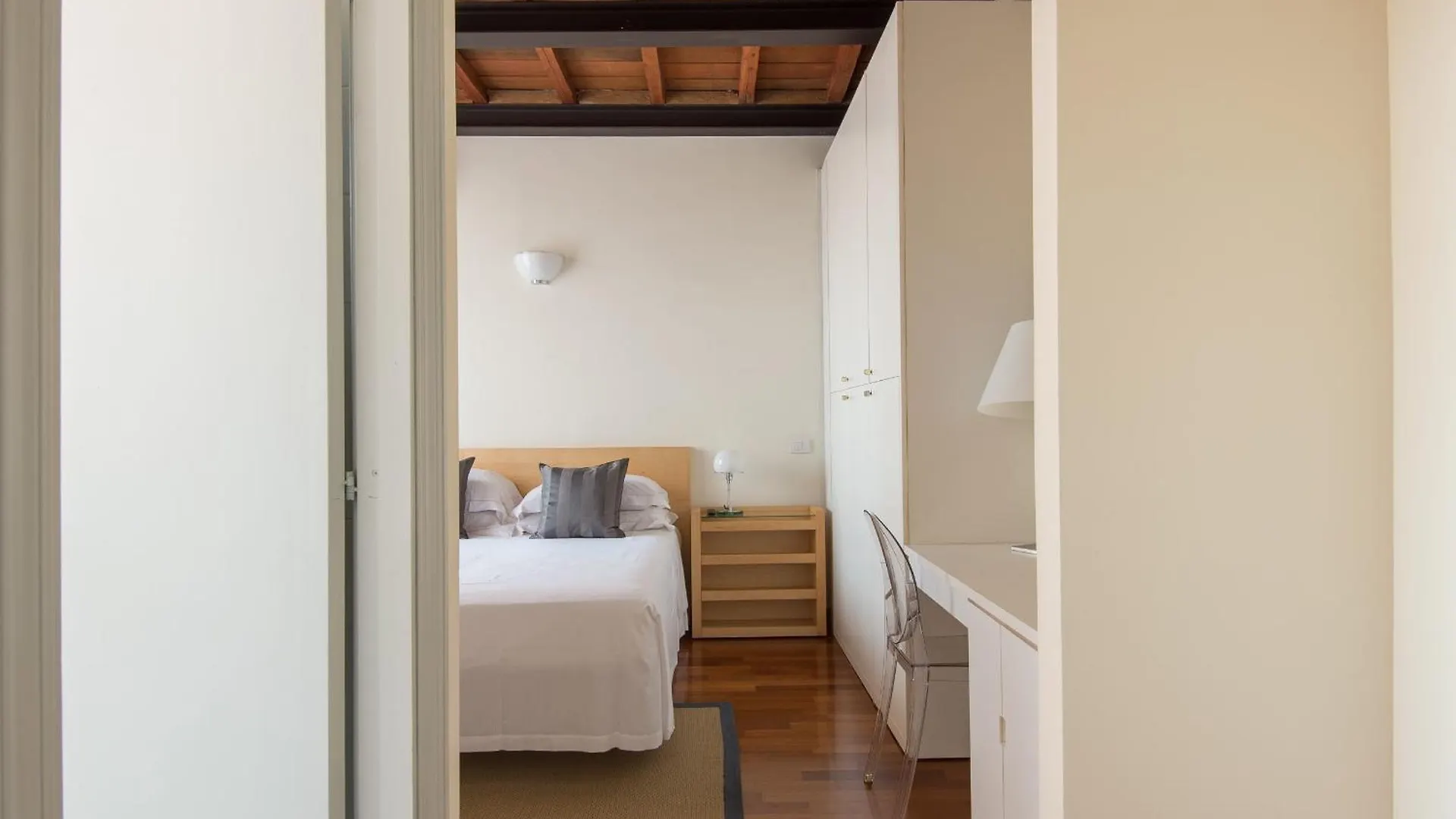 Spanish Steps Vittoria Apartment Rome