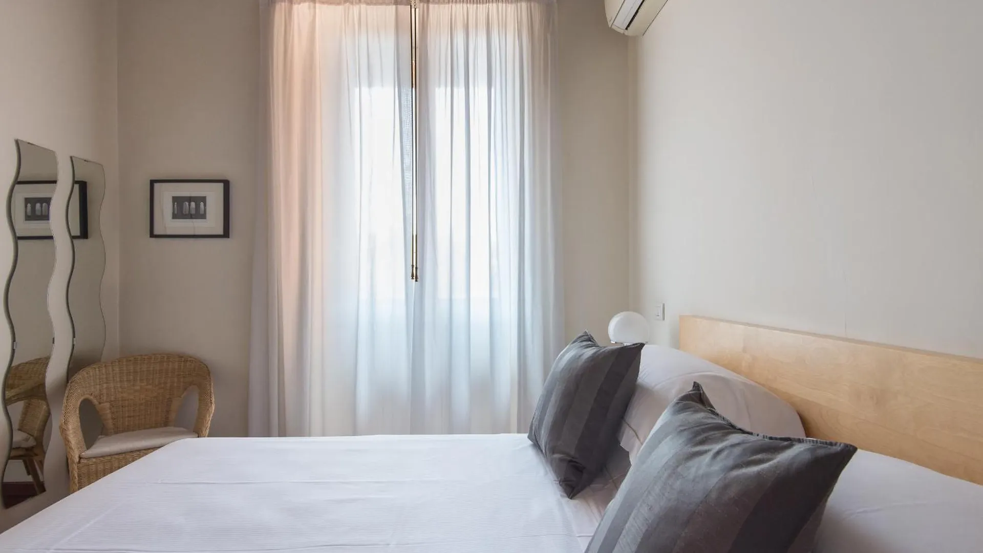 Spanish Steps Vittoria Apartment Rome 0*,