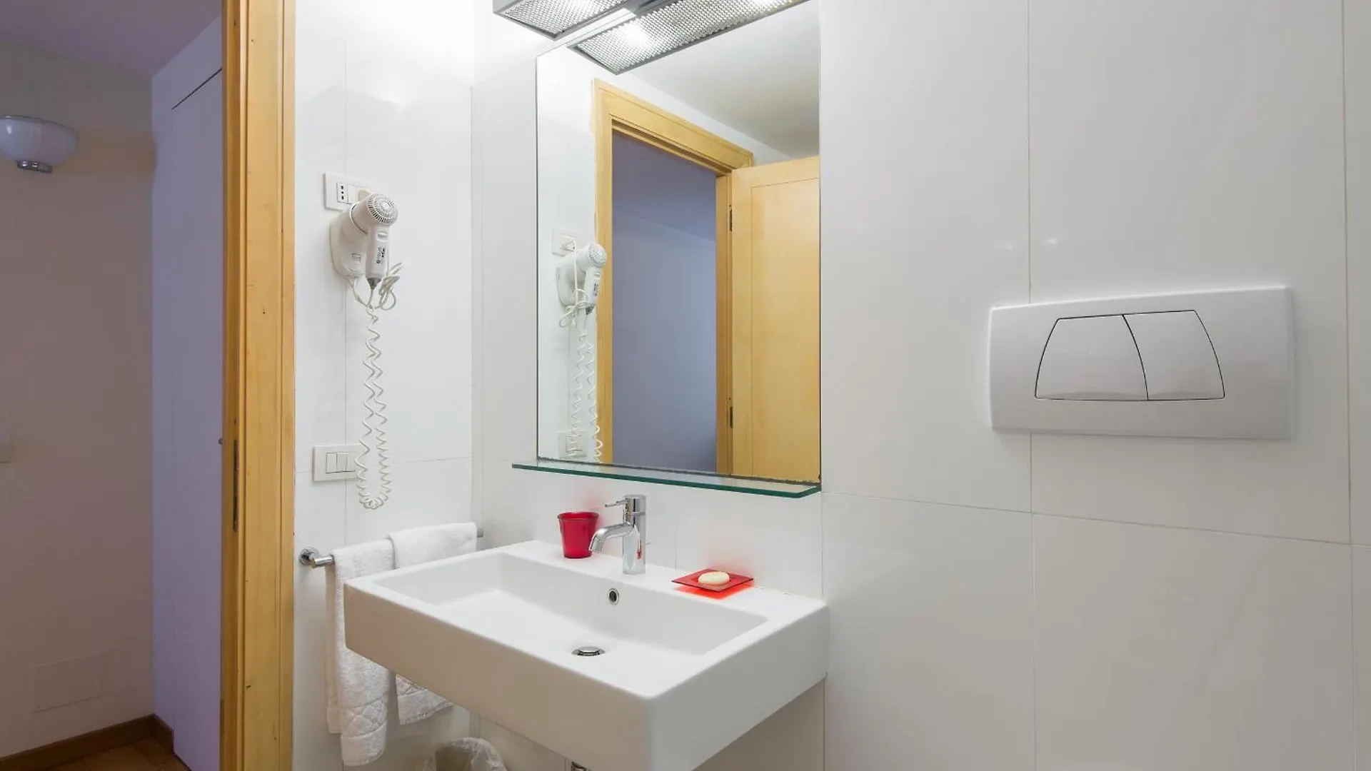 Spanish Steps Vittoria Apartment Rome